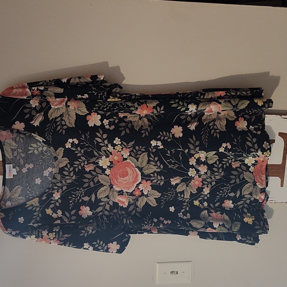 LLR Perfect T black floral boho Tunic style